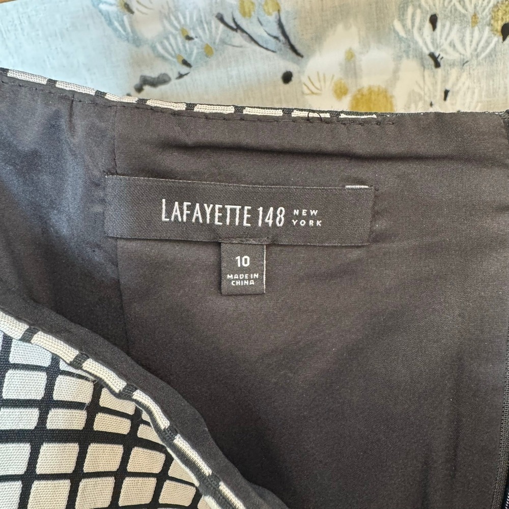 Lafayette 148 Black and White Pattern Pencil Skirt - Size 10 - Picture 5 of 6